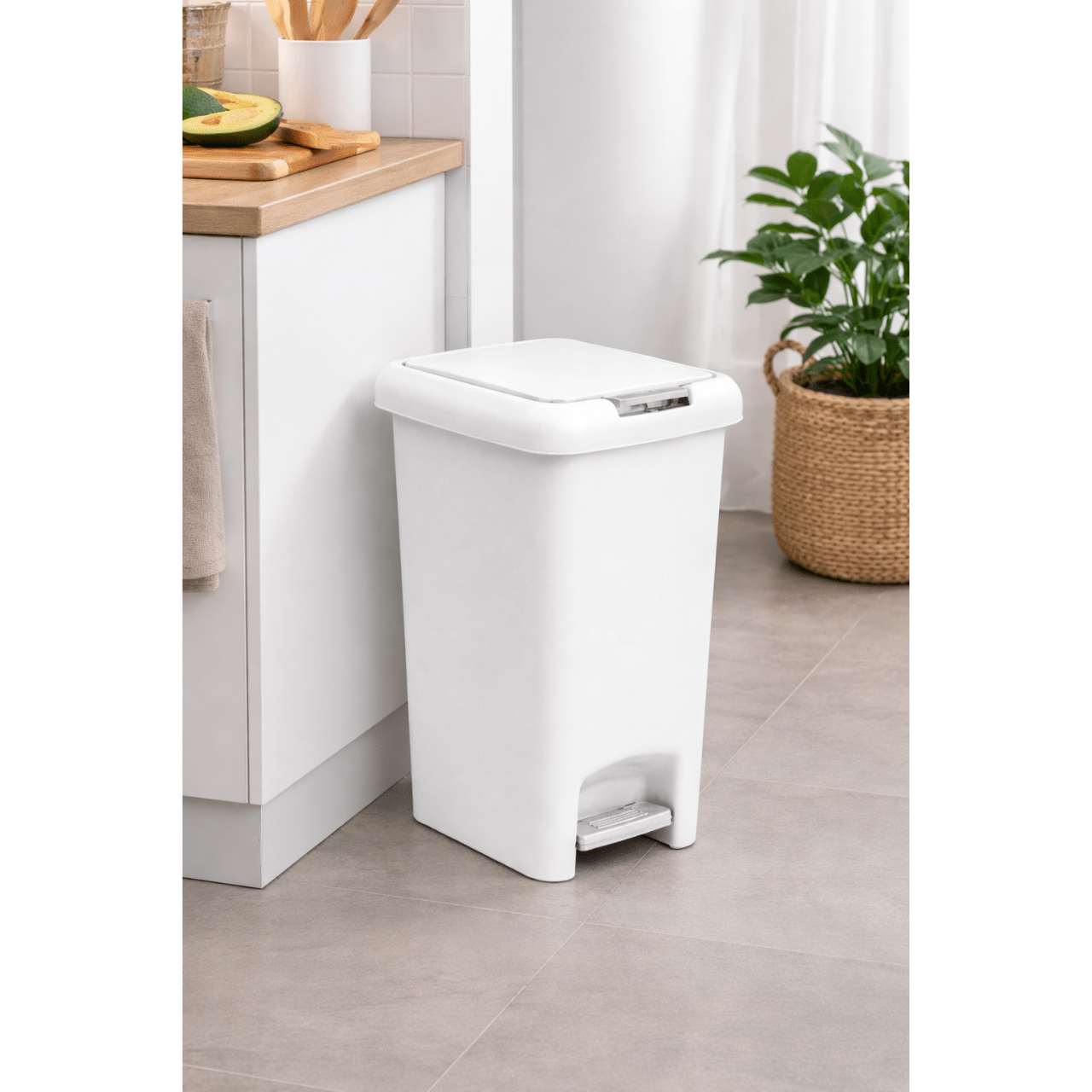 Trash Store 20L Rectangular Step-On Trash Can – Magasins Hart | Hart Stores