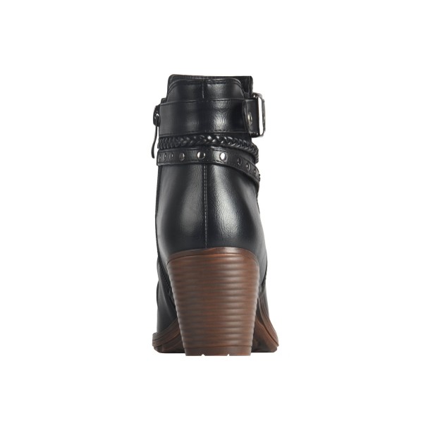 Boots with Folds at the Front