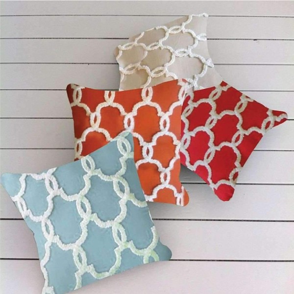 Embroidered Square Cushion Asst - Magasins Hart | Hart Stores