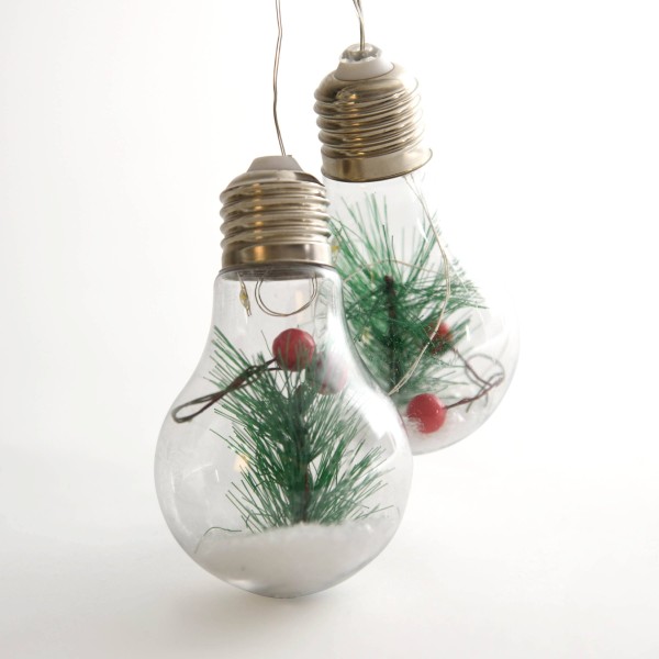 Guirlande d'ampoules lumineuses | baies et pin