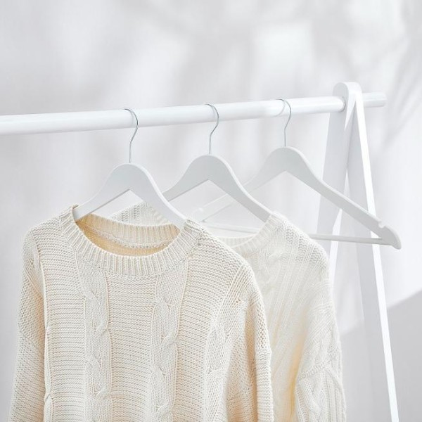 White Rubber Hangers - Magasins Hart | Hart Stores