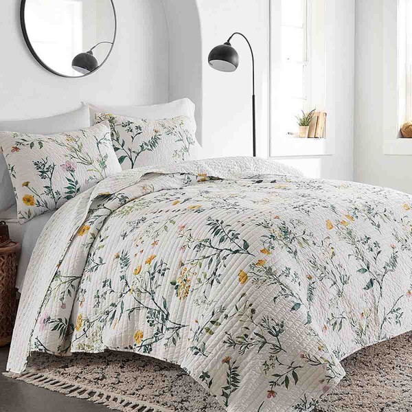 Lauren Taylor -Isabella reversible quilt set