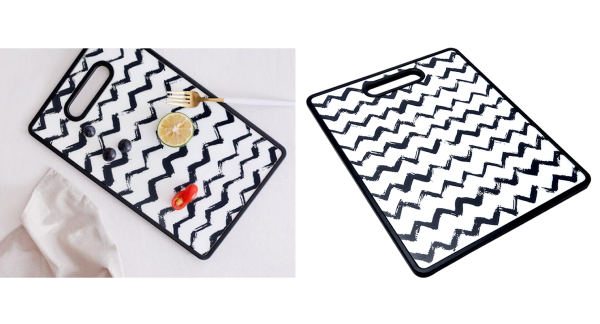 À la Cuisine - Black & White Design Cutting Board