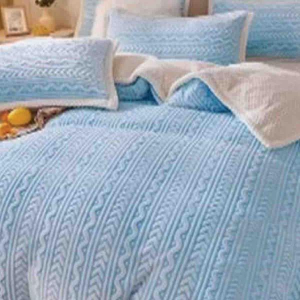 Emma Sherpa Comforter