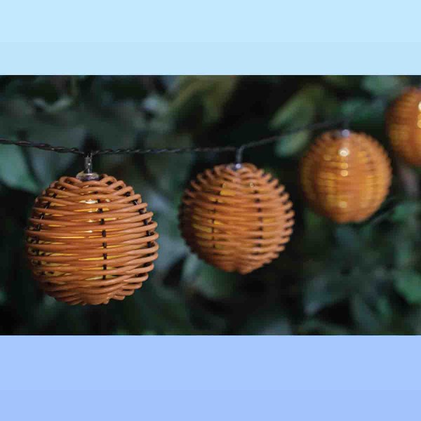10 Solar Decorative Led String Lights Rattan Ball Warm White