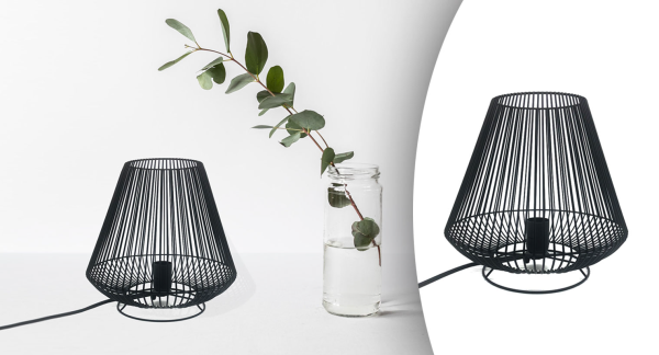 Lampe en fil de métal noir | Cône