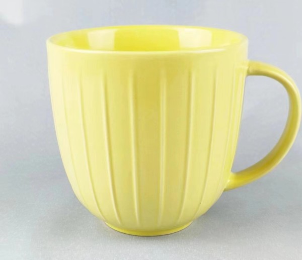 Set de 4 mugs en grès émaillé