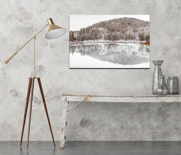 Toile imprimée 60 x 90 cm | Lac d'hiver avec montagne