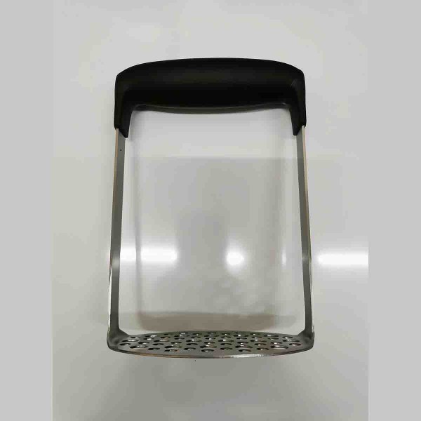A LA CUISINE- POTATO MASHER