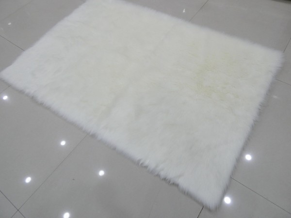 LAUREN TAYLOR - Faux Sheepskin