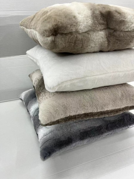 Coussins Thor en fausse fourrure 2Pk
