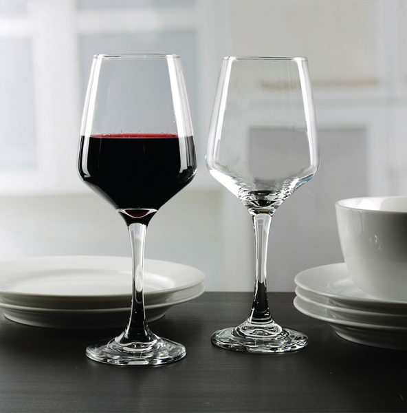 V-Shaped Wine Glass - Set of 4