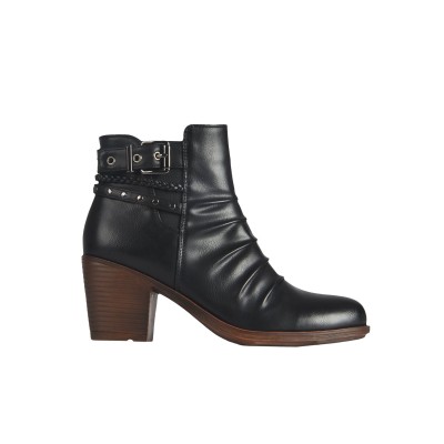 Bottes avec plis sur le devant