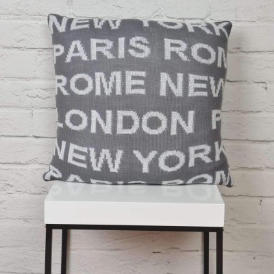 Coussin en suédine grise 18x18 de ville sur réserve