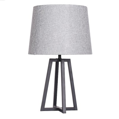 Lampe de table prisme en métal avec base fini noir et abat-jour gris