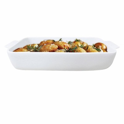White Porcelain Baking Dishes in Assorted Sizes
