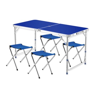 Table de camping pliante avec 4 tabourets (ramassage en magasin seulement)