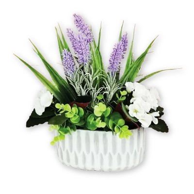 Arrangement des fleurs artificielles