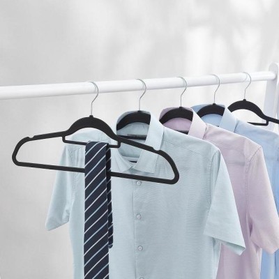 Black Hangers