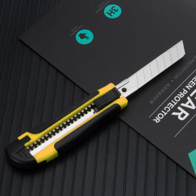 Retracting Knives