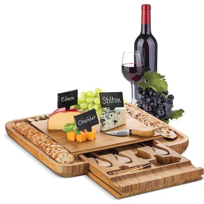 A La Cuisine- Planche à fromage et à charcuterie en bambou