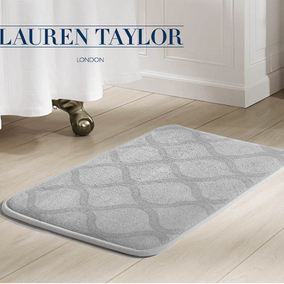 Tapis de bain Bloom en mousse à mémoire de forme matelassée avec dos antidérapant