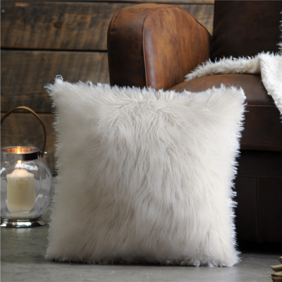 LAUREN TAYLOR- Cushion 20x20in Faux Sheepskin Cozy Cabin