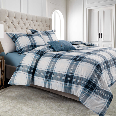 DANIEL Comforter Set