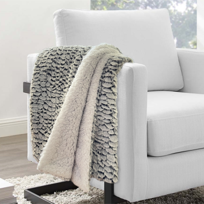 RUSTIC CABIN - Karl | Fleece Reverse to Sherpa Throw | 50 x 60" (127 x 152 cm)
