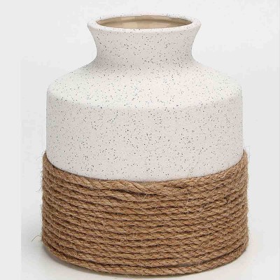 Lauren Taylor - Vase en céramique blanche avec base en jute