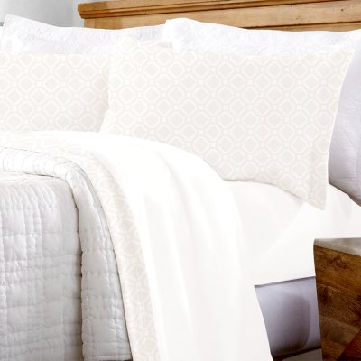 Ensemble de draps confort avec taies d'oreiller et bordure géo imprimées