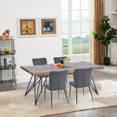 Table à manger en bois avec pieds en métal