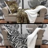 Nairobi velour reverse to sherpa throw 50x60 - Assorted Prints - Magasins Hart | Hart Stores