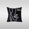 FACE FLOCKED CUSHION WH/BLCK